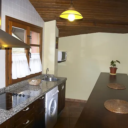 Blanca Senda Del Oso Apartment *